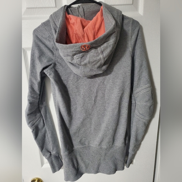 ๐ Lululemon Scuba sz 4 - Picture 5 of 8